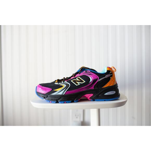 New Balance 530 Sneaker Neon Lights 6.5 M / 8 Women's - Picture 4 of 5
